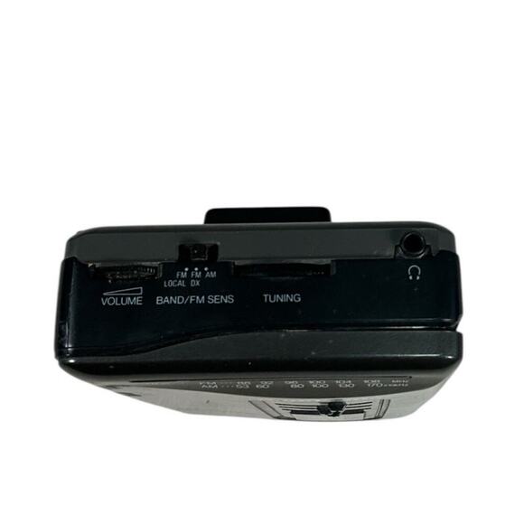 Vintage Panasonic Walkman RQ-V152 AM/FM Radio Cassette Grey Not Tested - Picture 7 of 9